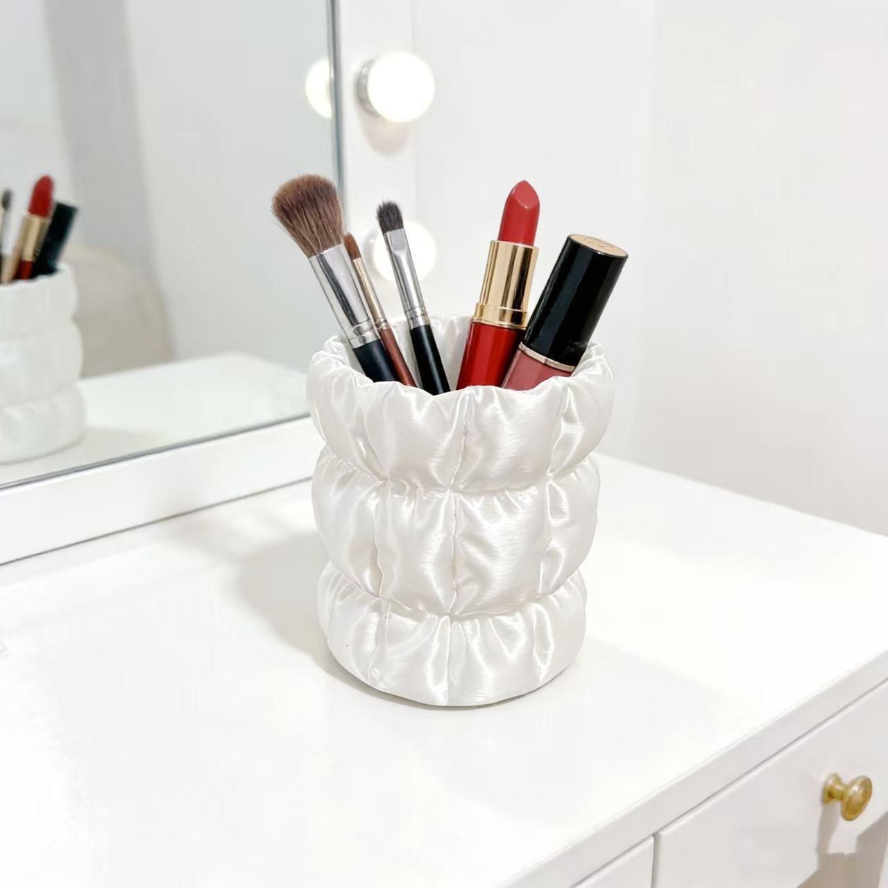 Tempat Kuas Makeup Satin Berke - Luxury Skincare And Makeup Brands ulasan dan harga