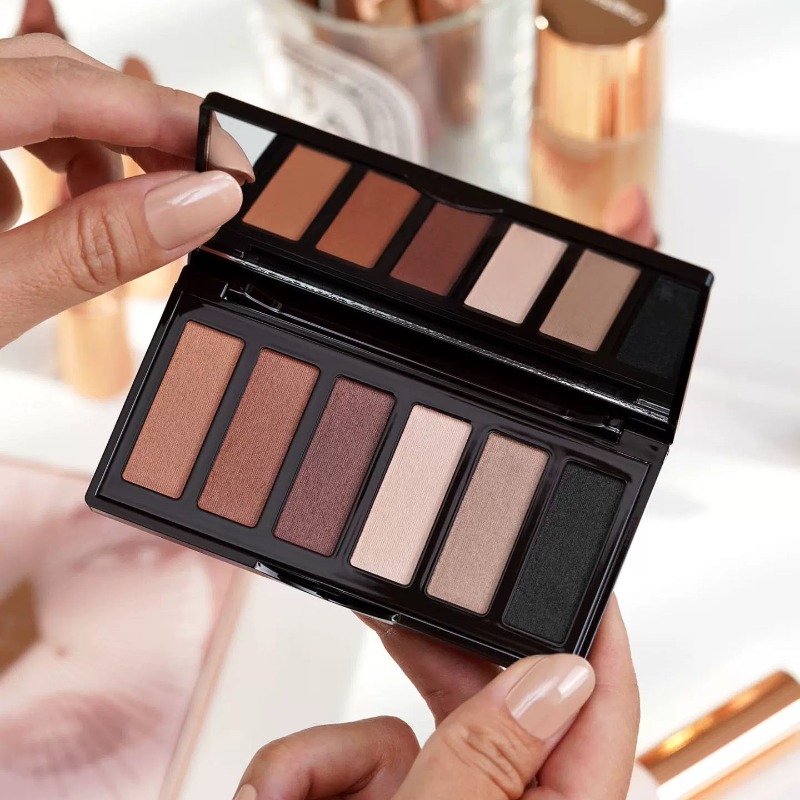Merek Mewah Charlotte Tilbury  - Luxury Skincare And Makeup Brands ulasan dan harga